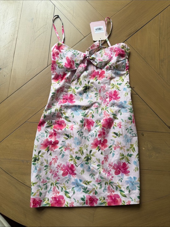 Hello Molly Dresses & Skirts - Hello Molly Pink Floral Mini Dress with tie front and cut out